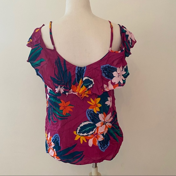 Old Navy Cold Shoulder Top - Picture 2 of 3